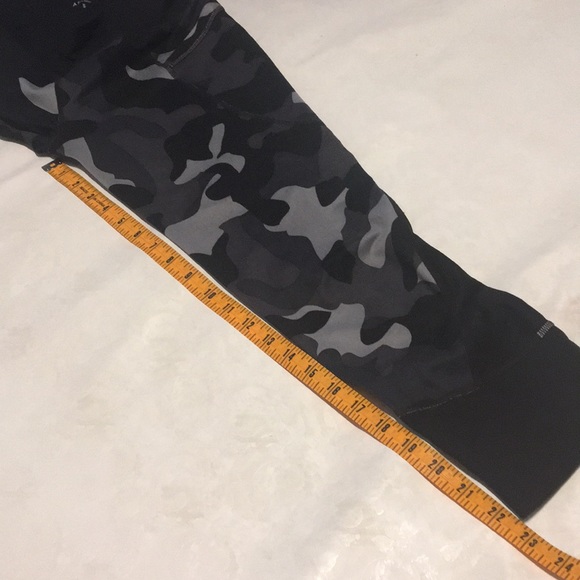 Athleta Black/Gray Workout Pants - Sz S - Picture 6 of 7